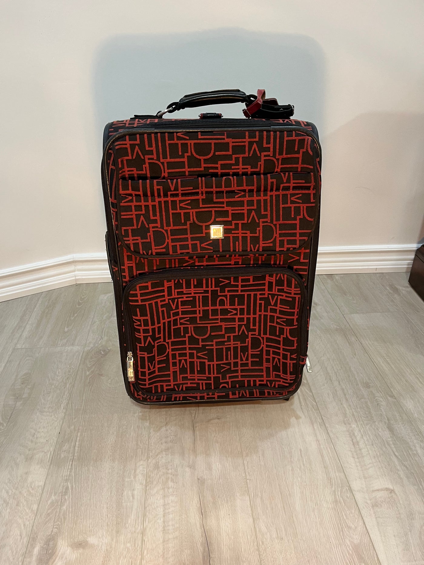 Dvf suitcases outlet