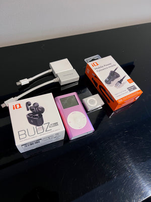 Miscellaneous iPod, Earbuds, Cords Lot