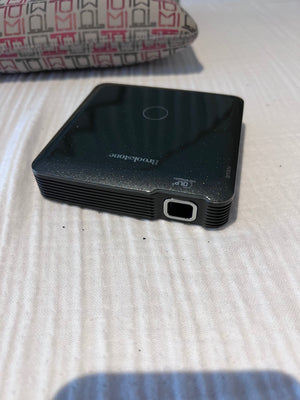 Brookstone 801143 HDMI Pocket Projector