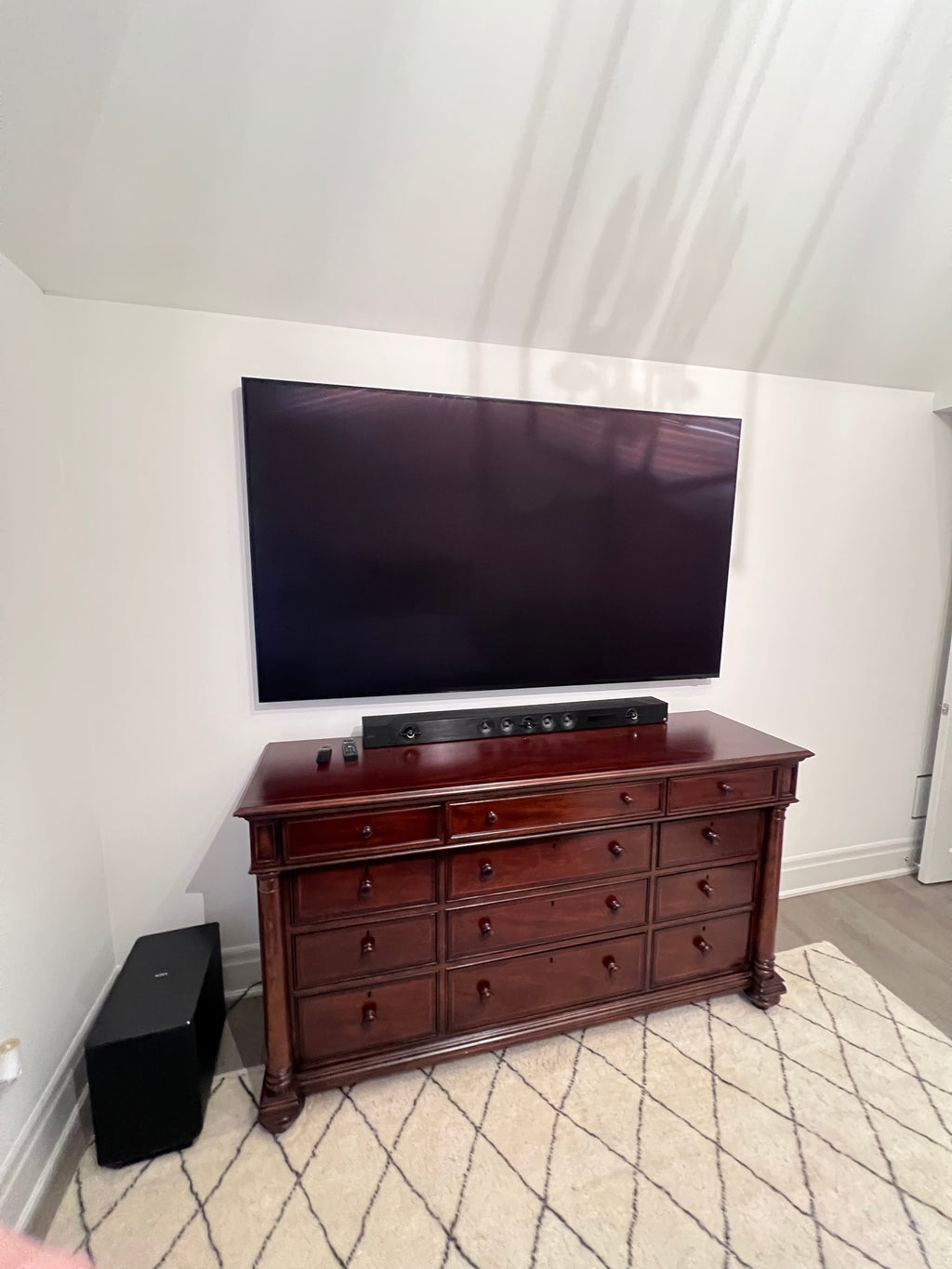 Samsung 82" Q900R QLED 8K Tizen Smart TV