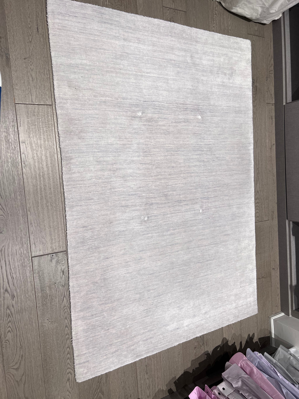 ELTE 100% Bamboo Silk, Raina Silver Grey Rug 4x6 (*retail $875)