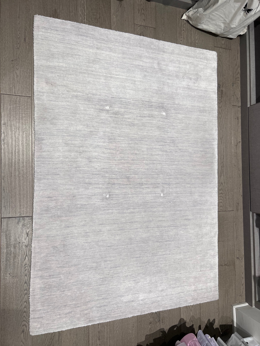ELTE 100% Bamboo Silk, Raina Silver Grey Rug 4x6 (*retail $875)