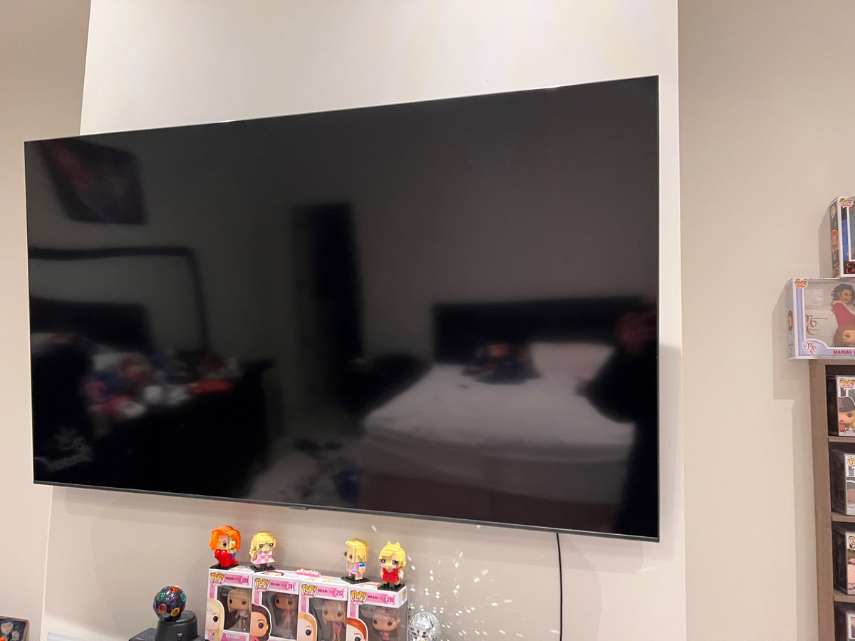 Samsung UN70TU7000BXZC 70" Smart 4K UHD TV