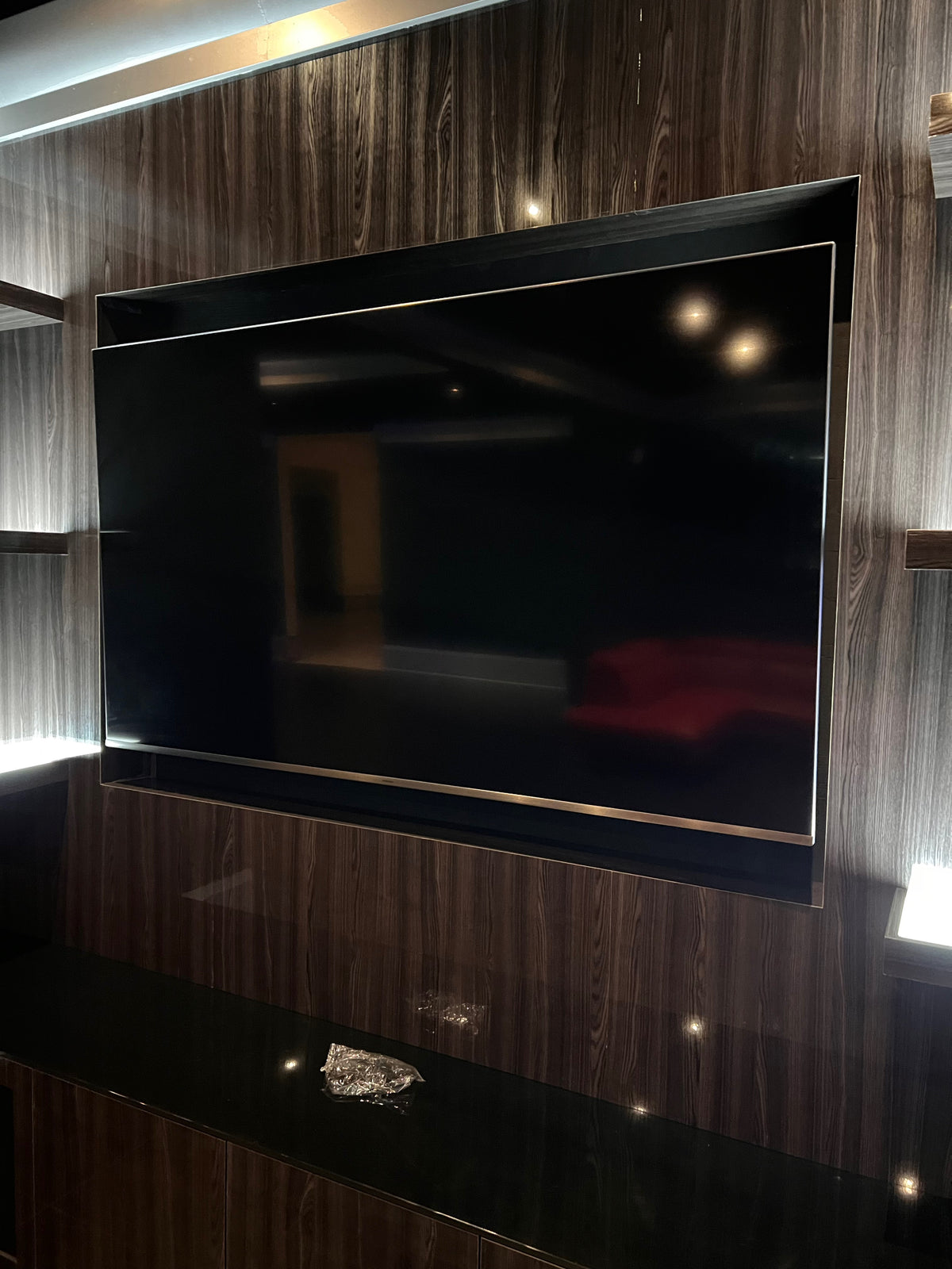 Samsung UN82MU8000 82" Smart LED 4K Ultra HD TV