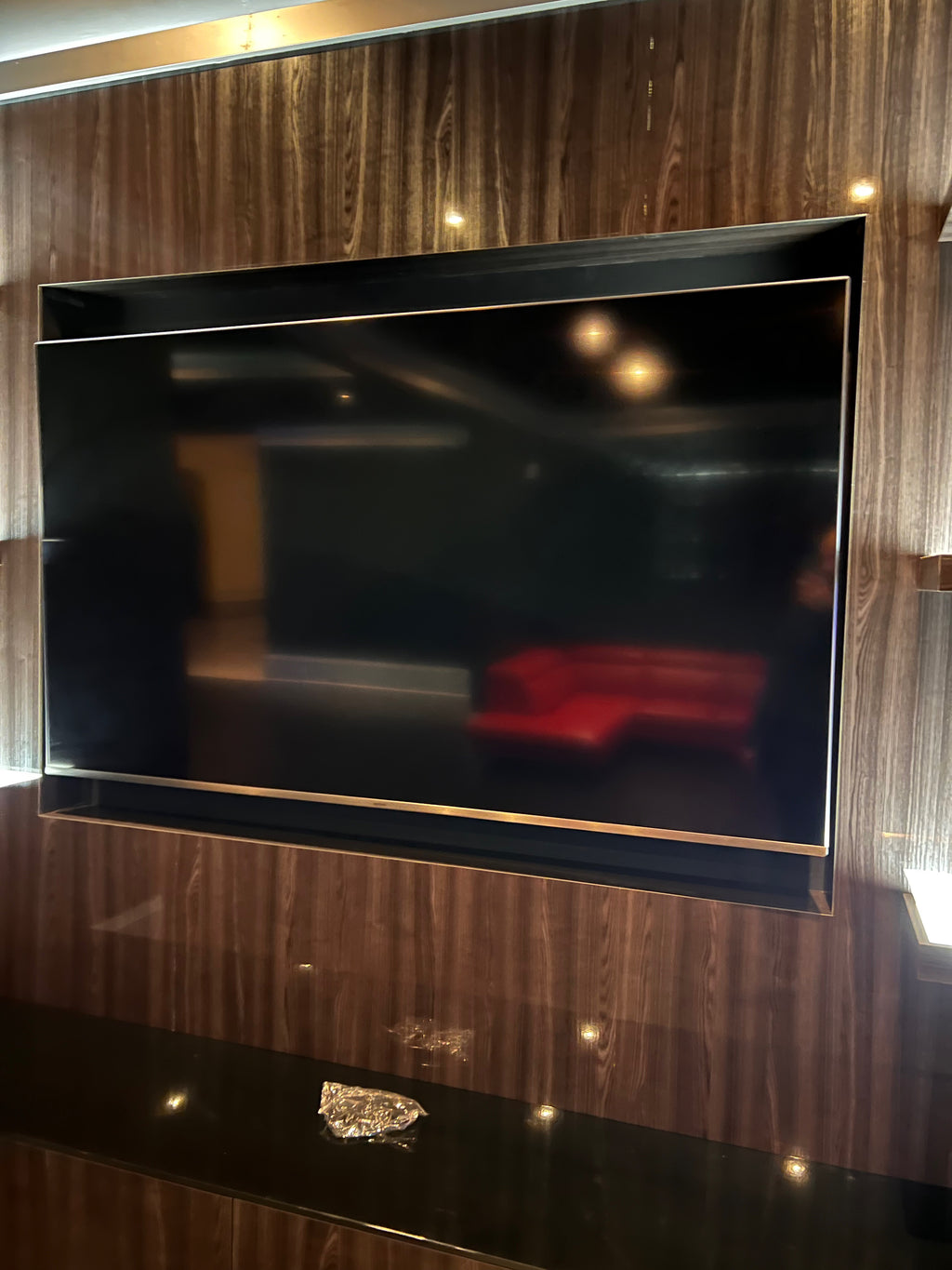 Samsung UN82MU8000 82" Smart LED 4K Ultra HD TV