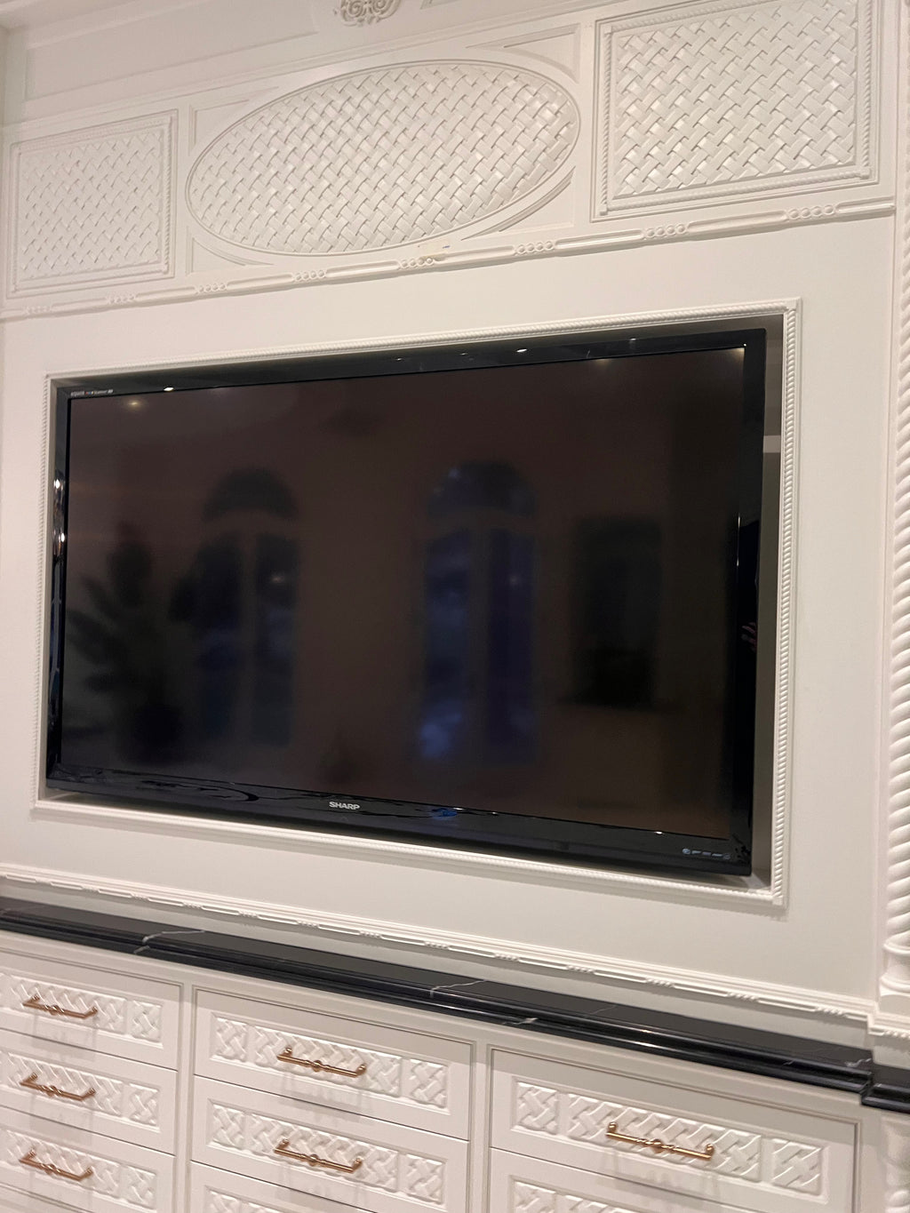 Sharp Aquos LC-80LE844U 80" LED Smart TV
