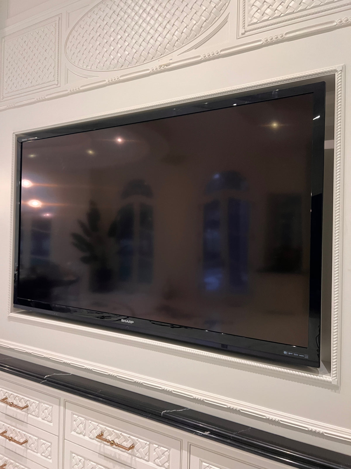 Sharp Aquos LC-80LE844U 80" LED Smart TV