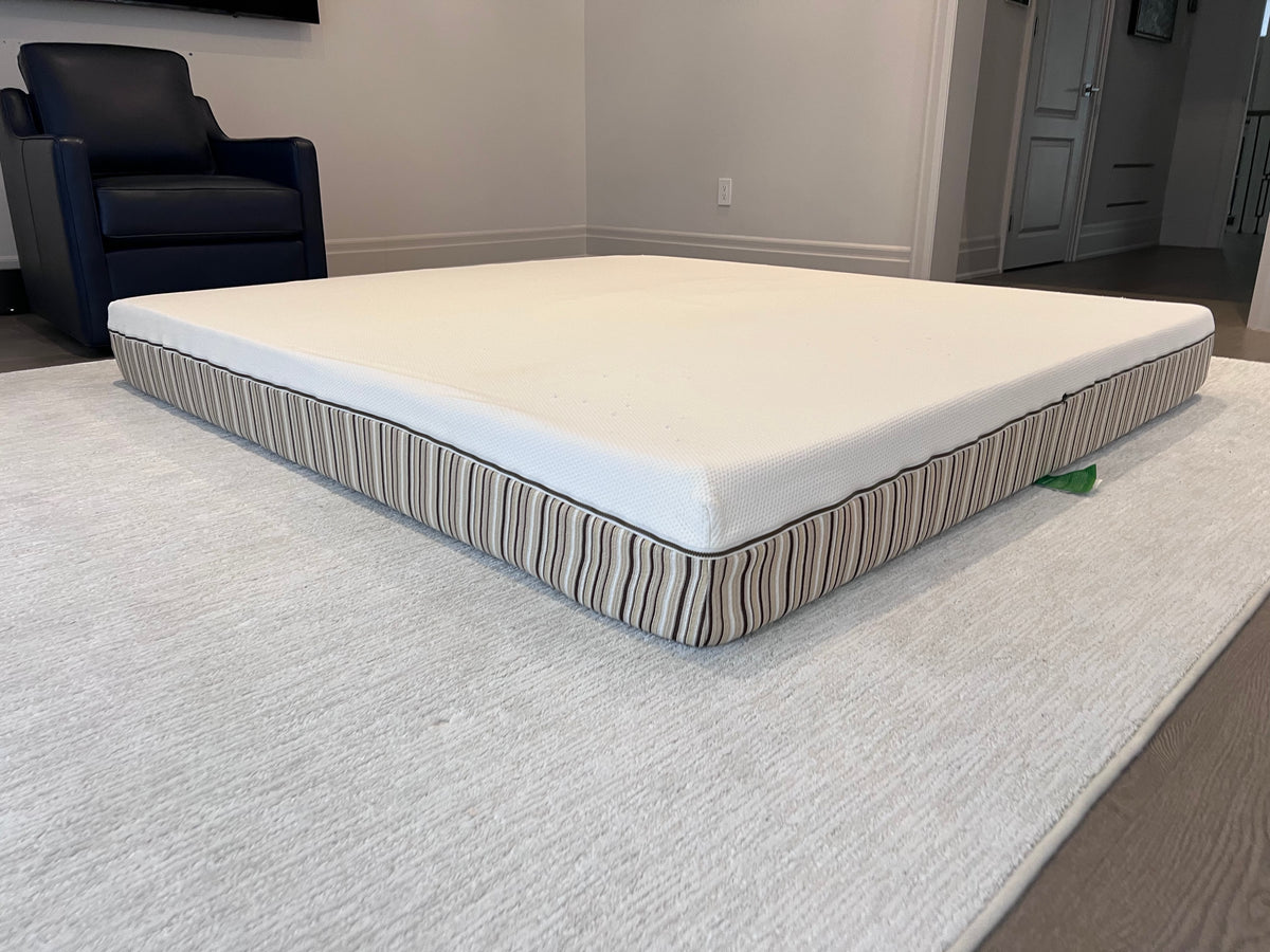 Essentia Dormeuse Fior Contour Organic Mattress, King (*retail $10,000)