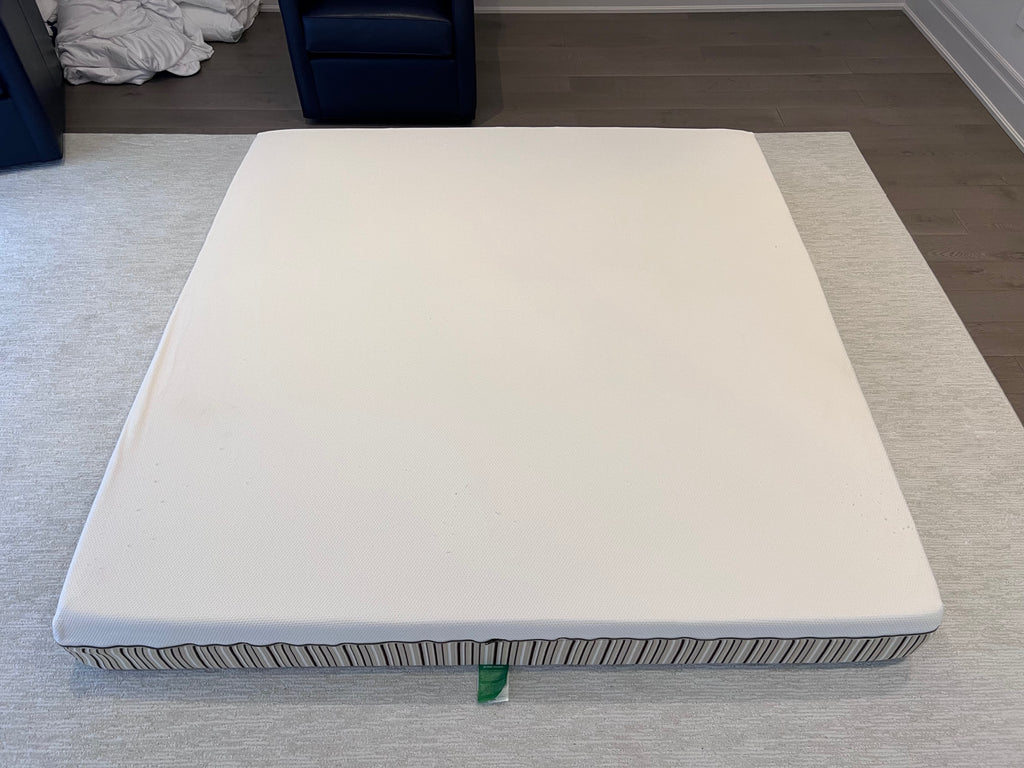 Essentia Dormeuse Fior Contour Organic Mattress, King (*retail $10,000)