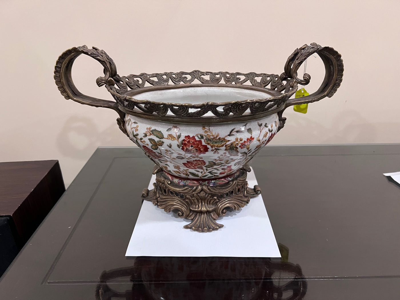 WL 1895 ウォン・リー磁器 ブロンズ 豪華な大きなボウル WWTT372 WL 1895 Wong Lee Large Urn/vase - Etsy