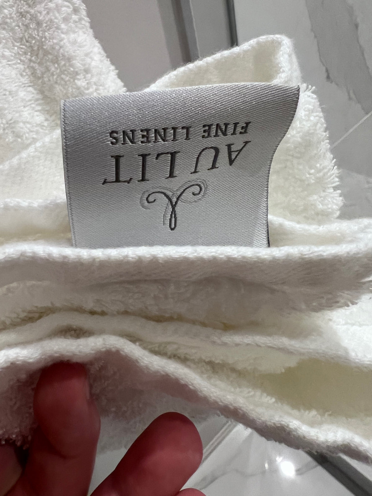 Au Lit Fine Linens White Towel Lot # 1