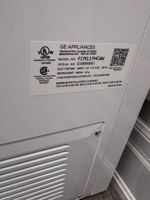 GE - 10.6 cu. Ft Chest Freezer in White - FCM11PHWW (*retail $969)