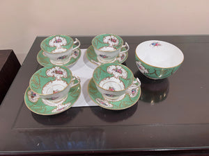 Vintage T. Goode & Co- 4 Cups & Saucers + 1 Bowls