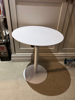 EQ3 White JACK SIDE TABLE