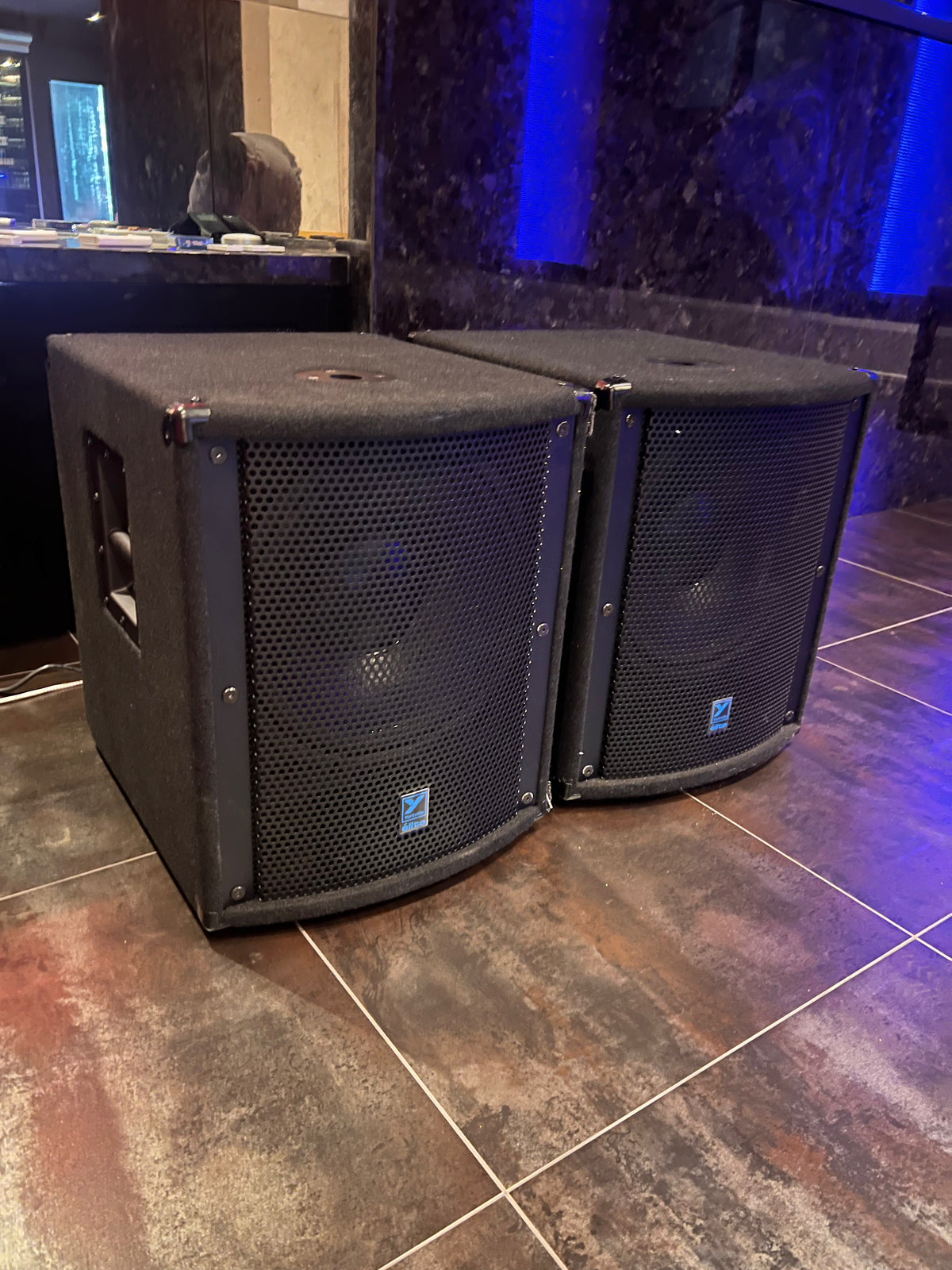 Yorkville Sound LS720P Elite Series Powered Subwoofer, 720 Watts (*retail $1,050)
