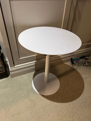 EQ3 White JACK SIDE TABLE