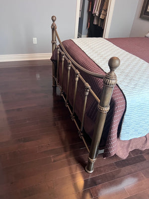 Bombay Company Queen Bed