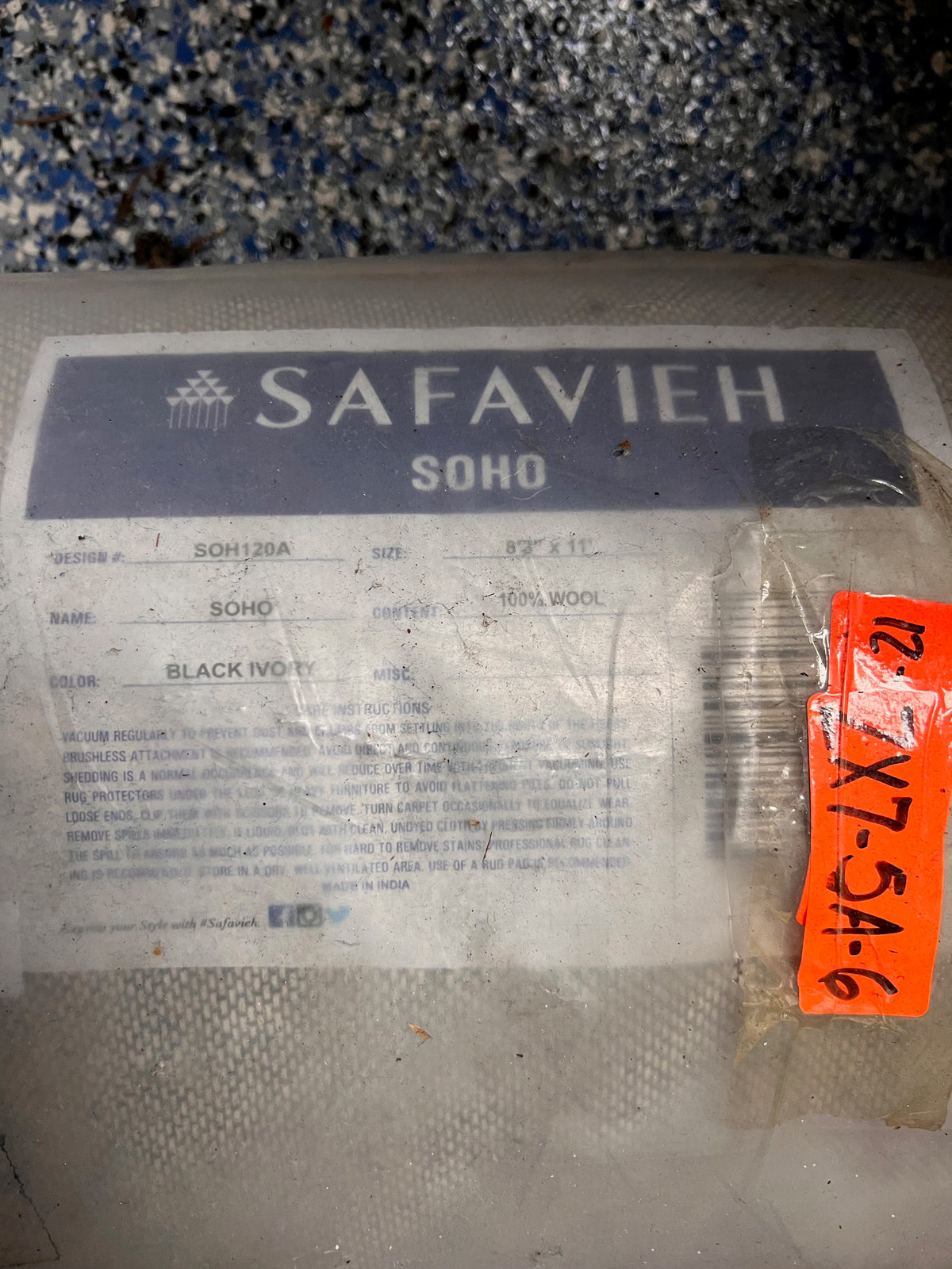 *BRAND NEW Safavieh Soho Collection 'Design: SOH120A' Black/Ivory 100% Wool Area Rug- 8'3ft x 11'ft (*retail $900)