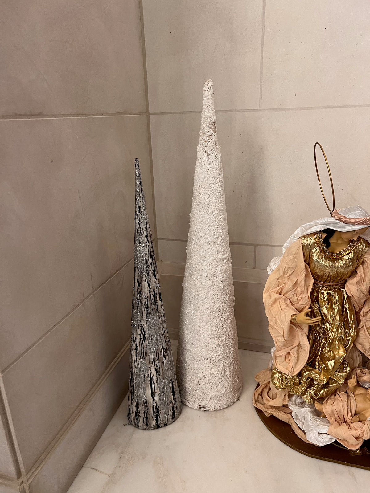 Bella Lux Holiday Collection Nativity Scene + 2 Decorative Christmas Trees