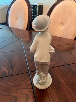 Lladro Figurine 4726 'Little Gardener'