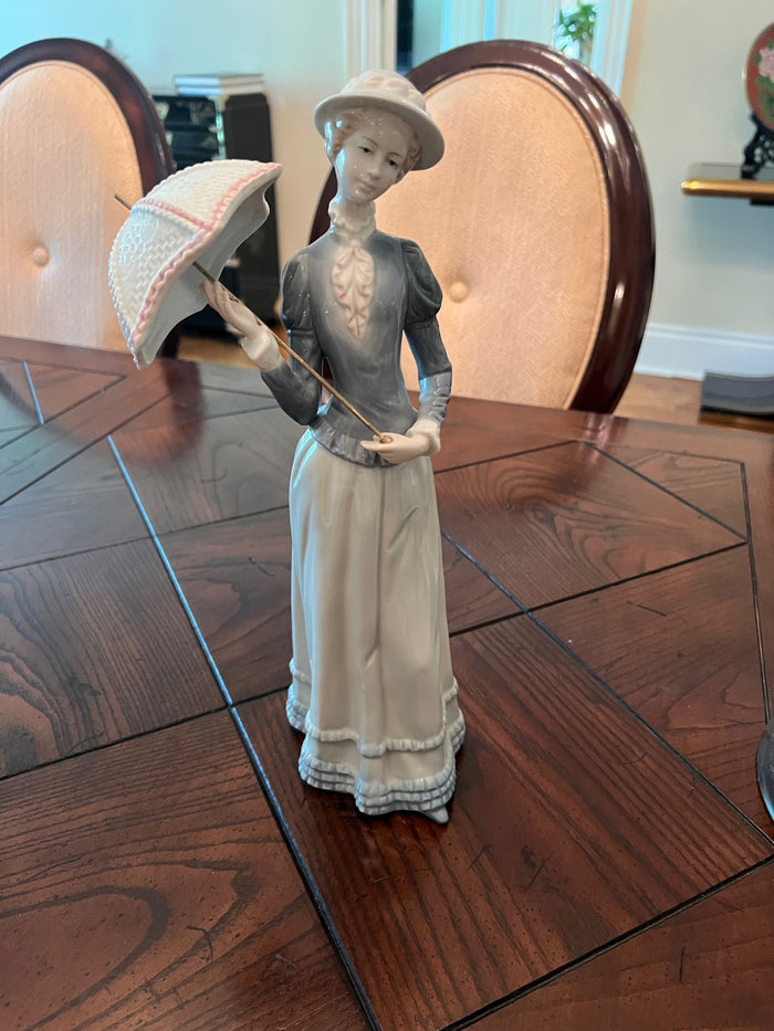 Home Interiors 'Lady Catherine' Figurine