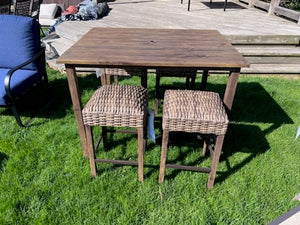 Bar Table + 4 Wicker Stools