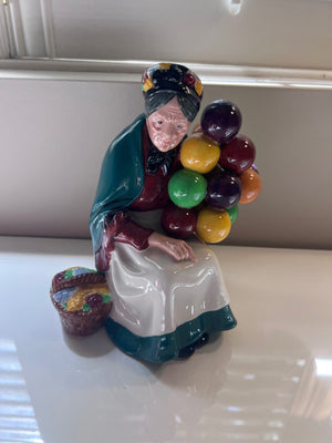 Royal Doulton Figurine "The Old Balloon Seller"