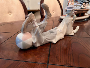 Lladro Figurine 'Clown with Beach Ball' 4618