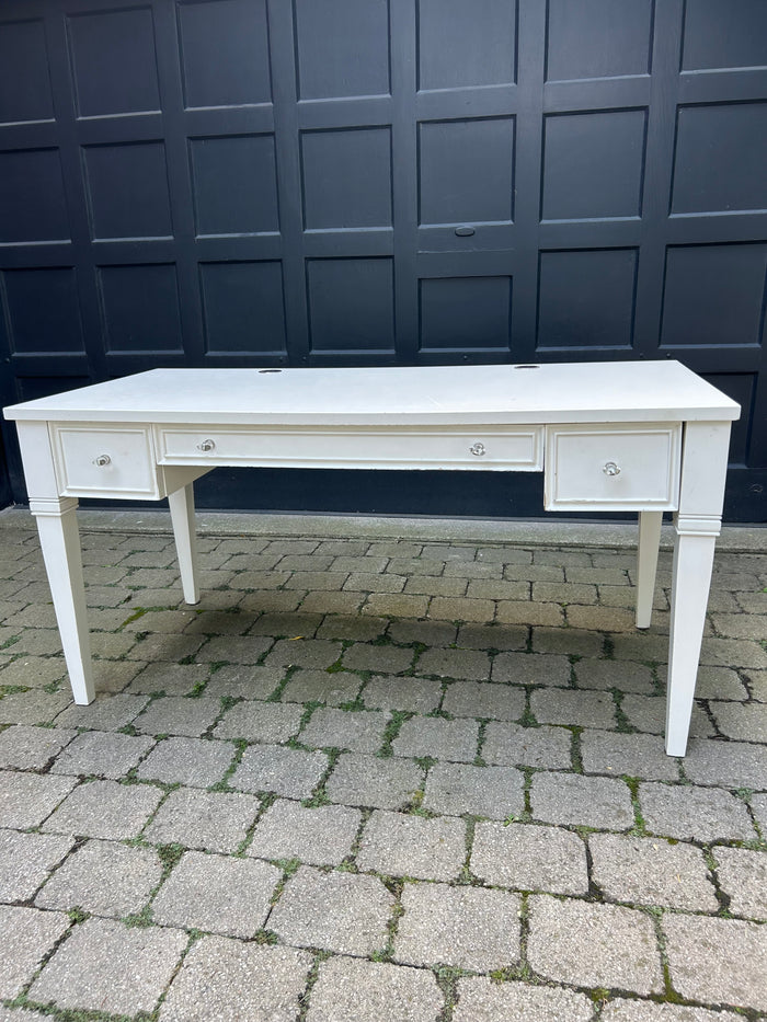 White Desk (*condition)