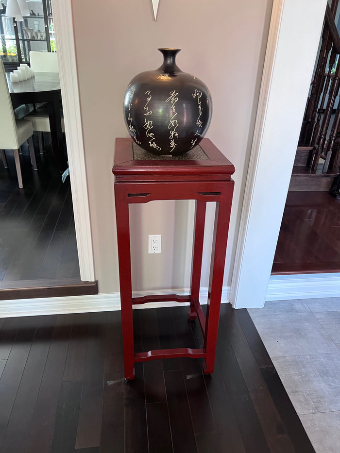 Oriental Red Pedestal Stand