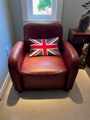 2 Brown Leather Club Chairs from 'Kuka Home'