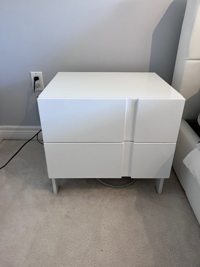 Structube Villa Nightstand