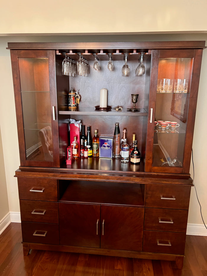 Buffet/Bar with Interior Lighting