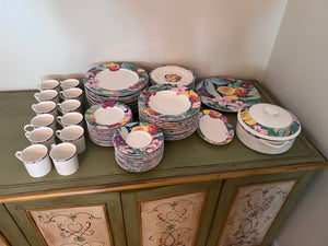 Mikasa Maxima Exotic Garden CAK26 Dinnerware Set- Service for 12