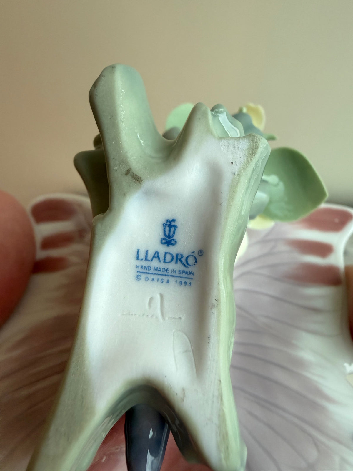Lladro "A Moment's Rest" Figurine