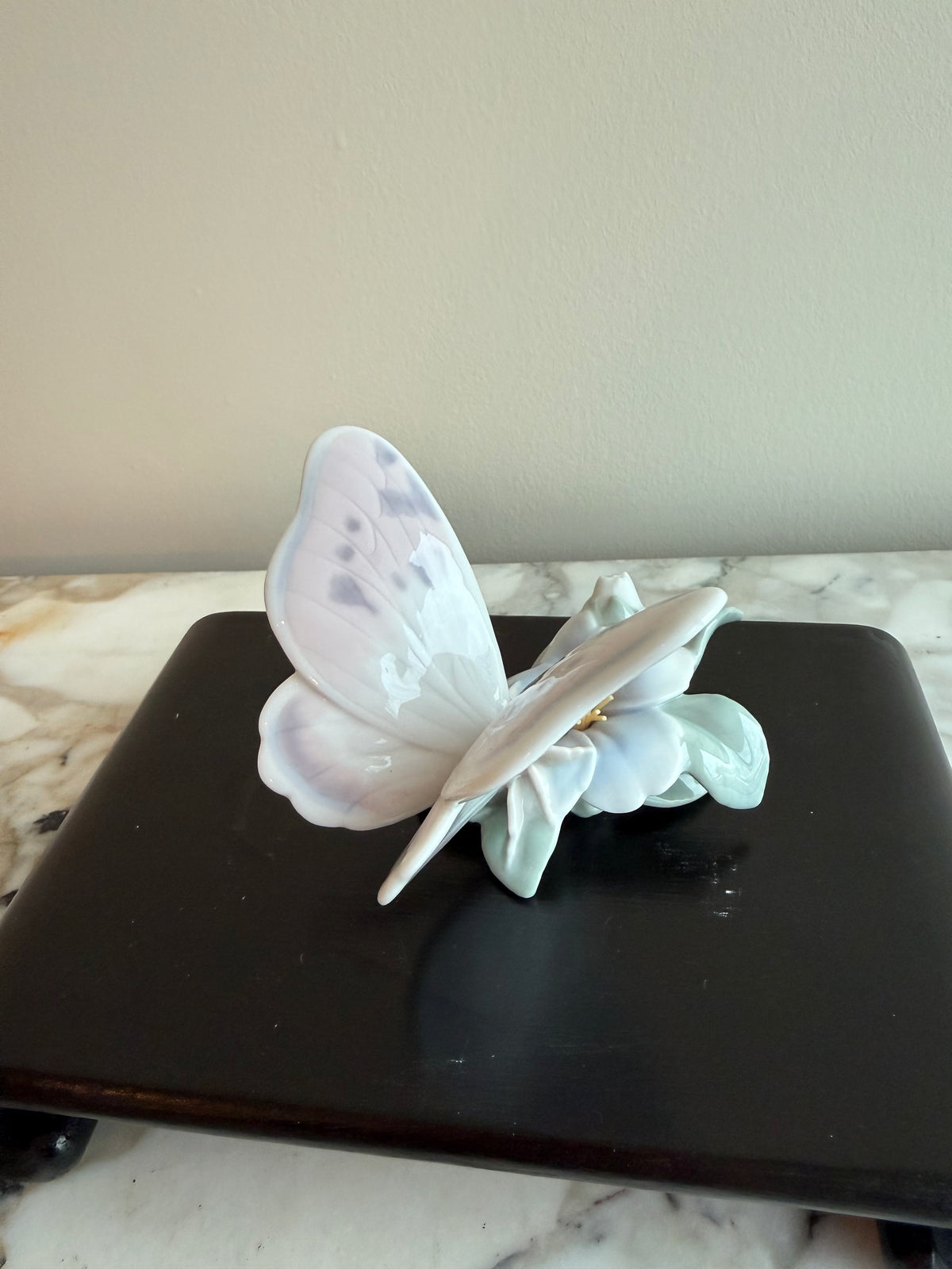 Lladro "Refreshing Pause" Butterfly Figurine