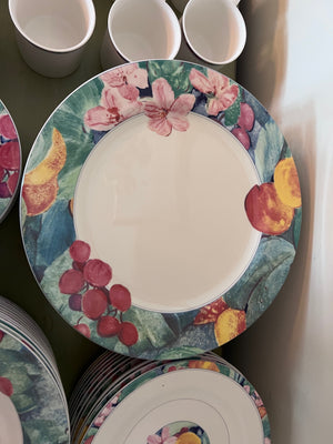 Mikasa Maxima Exotic Garden CAK26 Dinnerware Set- Service for 12