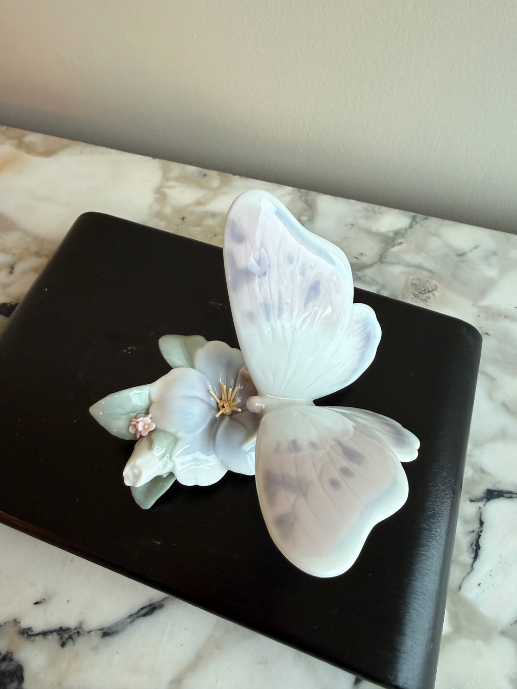 Lladro "Refreshing Pause" Butterfly Figurine