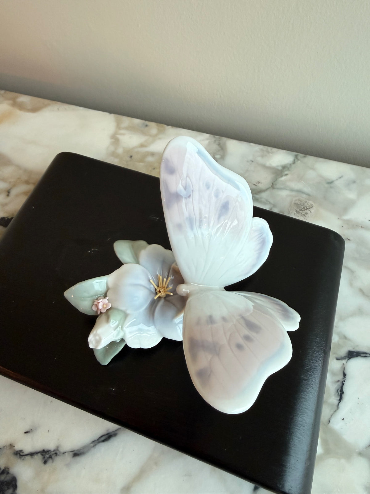 Lladro "Refreshing Pause" Butterfly Figurine