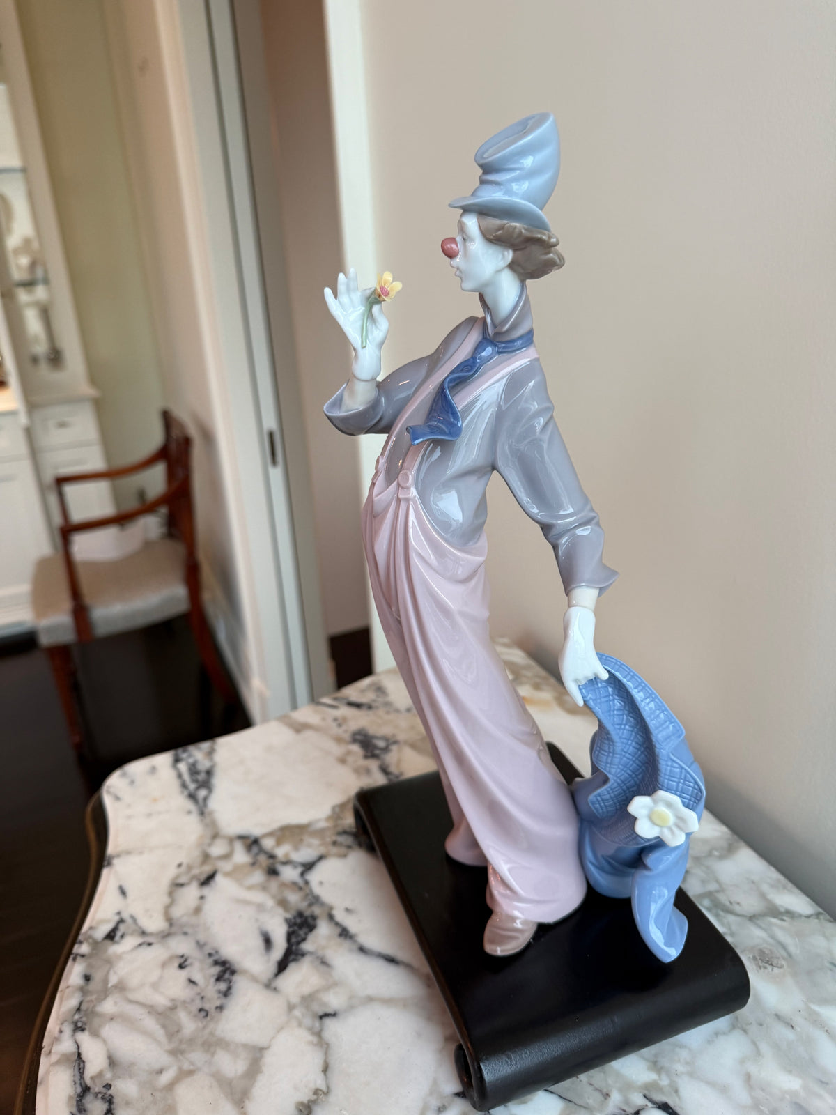 Lladro "A Mile of Style" Figurine