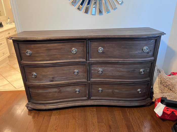 Walter of Wabash 6 Drawer Dresser