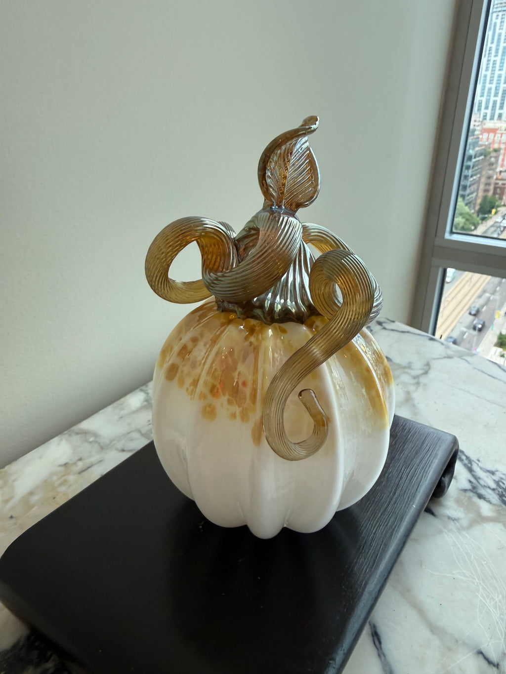 Steven Lundberg Glass Art Pumpkin- 6.5"h