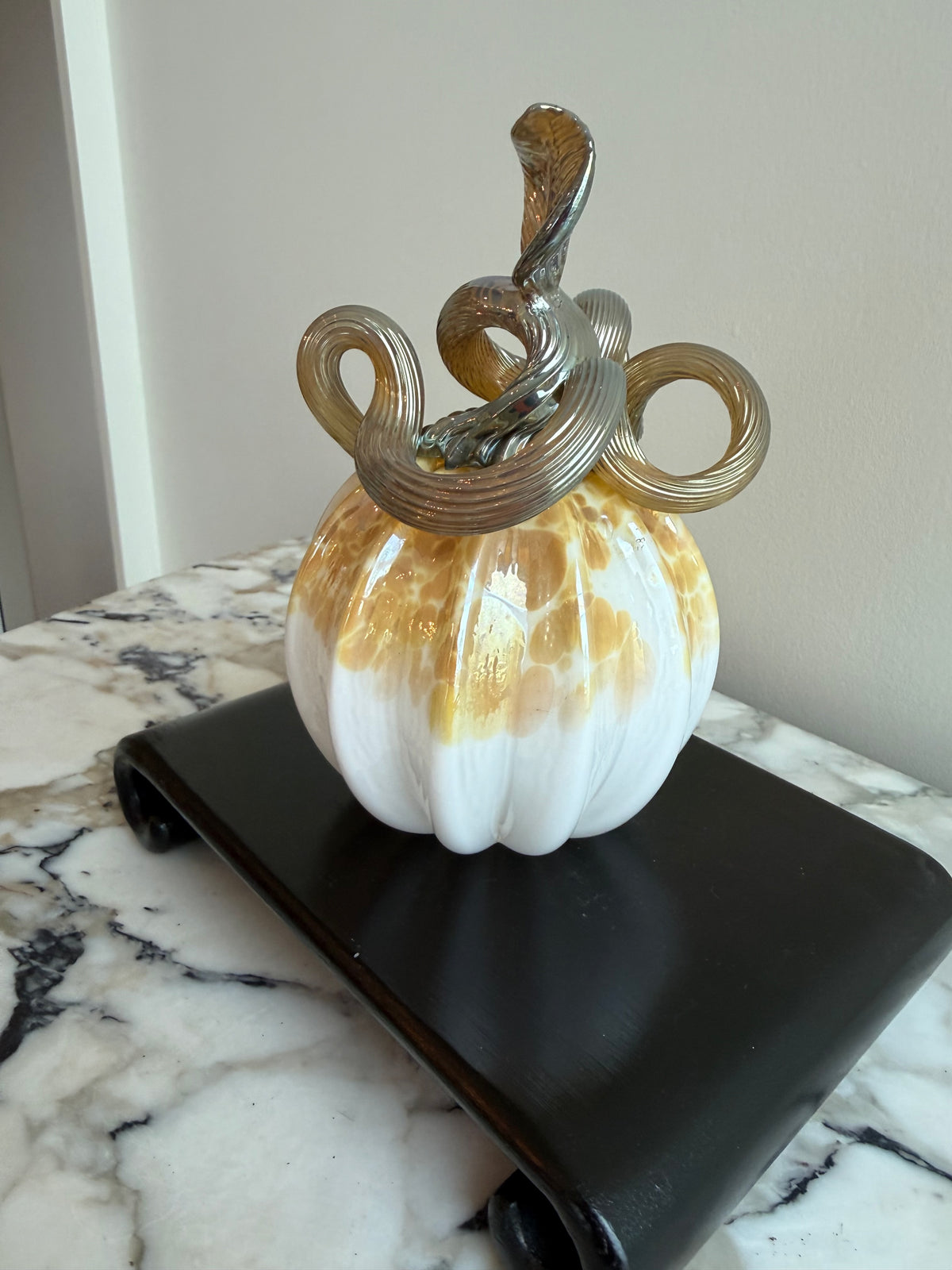 Steven Lundberg Glass Art Pumpkin- 6.5"h