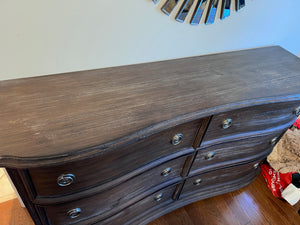 Walter of Wabash 6 Drawer Dresser