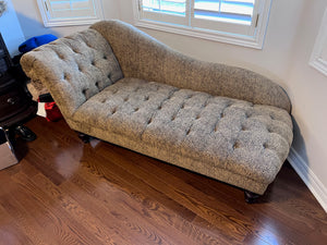 Beige Tufted Chaise Lounger