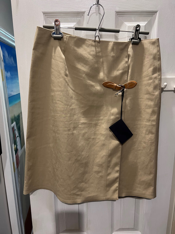 BRAND NEW Prada Beige Skirt, Size 46