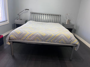 Amisco Newton Queen Bed