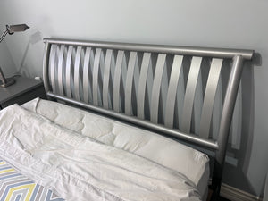 Amisco Newton Queen Bed