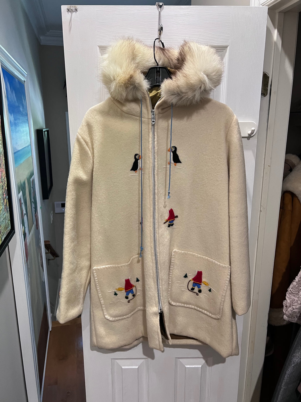 Inuit Felt Parka, with Embroidered Figures, from Labrador (Size M/L)