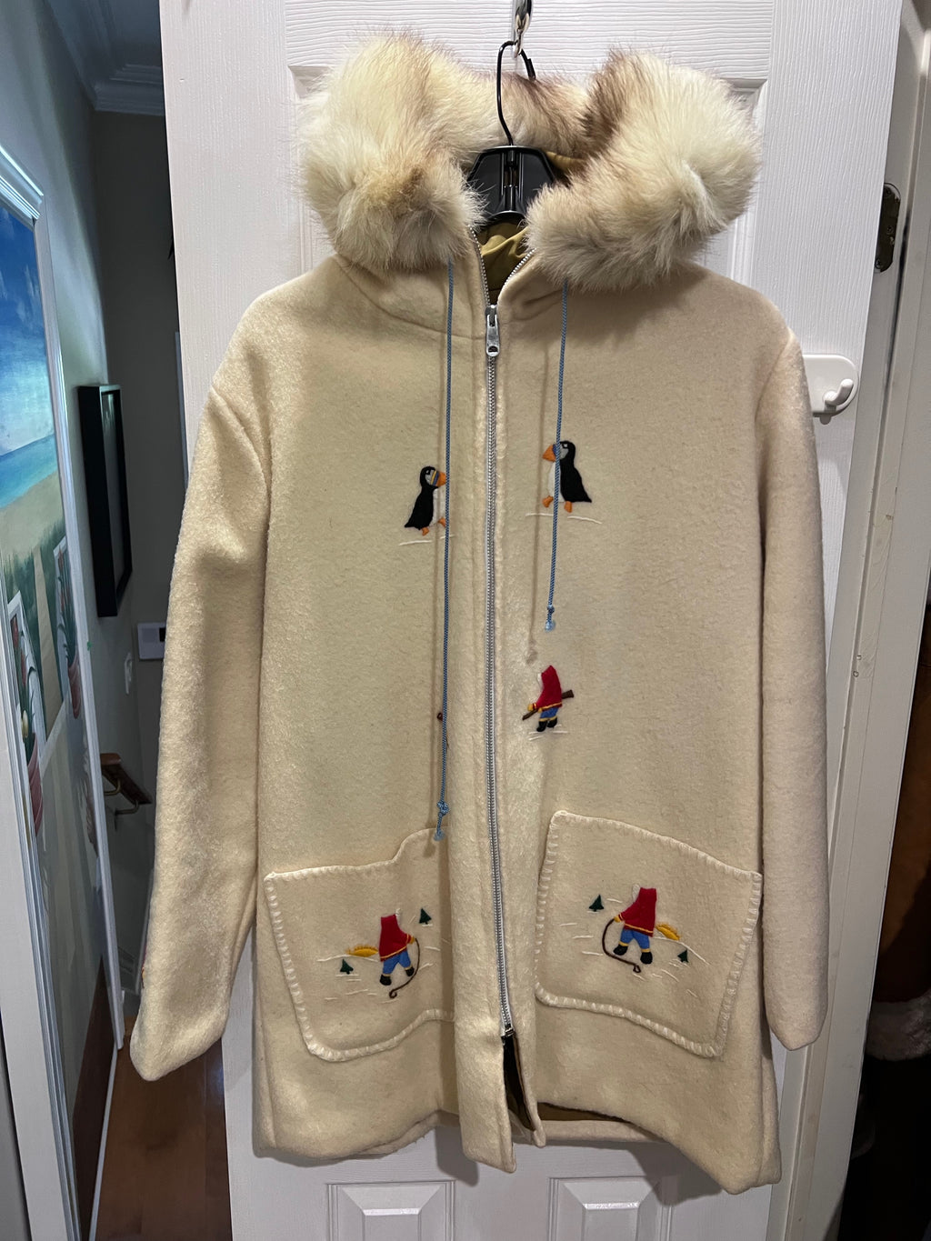 Inuit Felt Parka, with Embroidered Figures, from Labrador (Size M/L)